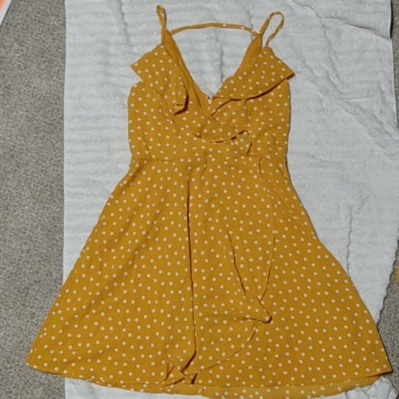 2 more summer dresses! - Picture 2 of 3